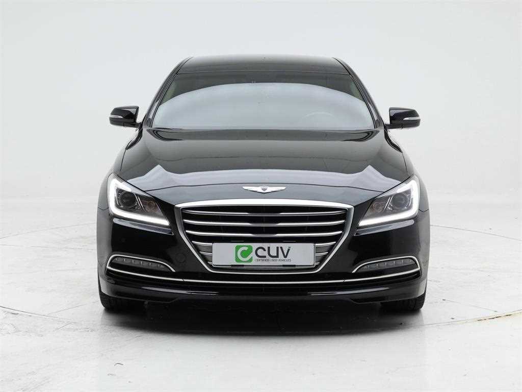 HYUNDAI Genesis - Vista 2
