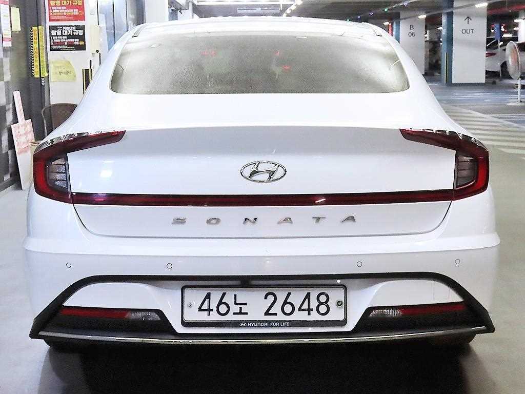 HYUNDAI Sonata - Vista 5