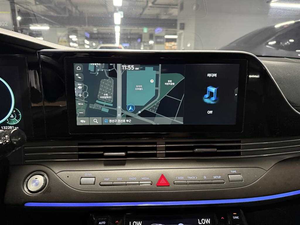 HYUNDAI Grandeur - Vista 12