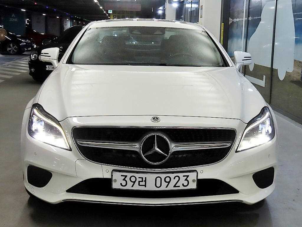 Mercedes Benz CLS Class - Vista 2