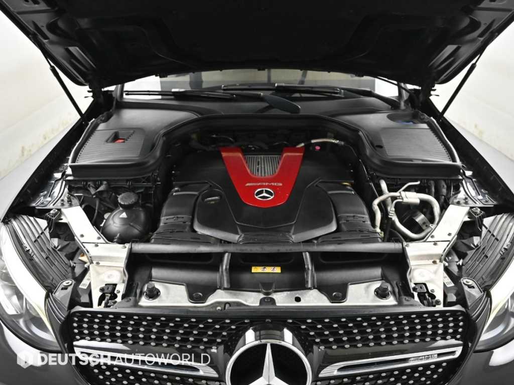 Mercedes Benz GLC Class - Vista 6