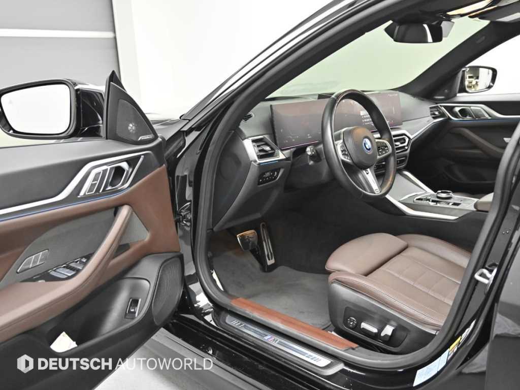 BMW i4 - Vista 11