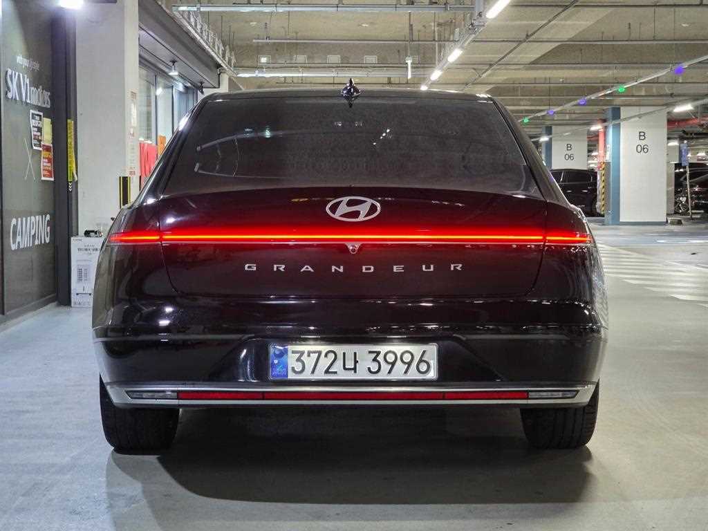 HYUNDAI Grandeur - Vista 3
