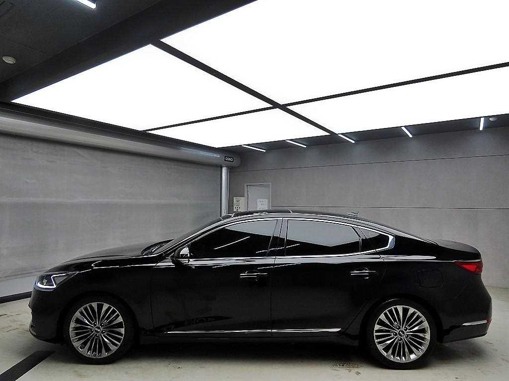 KIA K7 - Vista 4