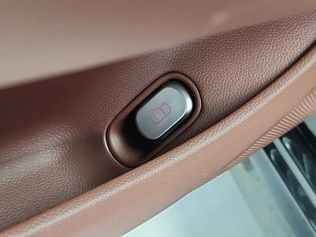Genesis G90 2023 Negro - Importación desde Corea - HF Imports Iquique - Foto 16