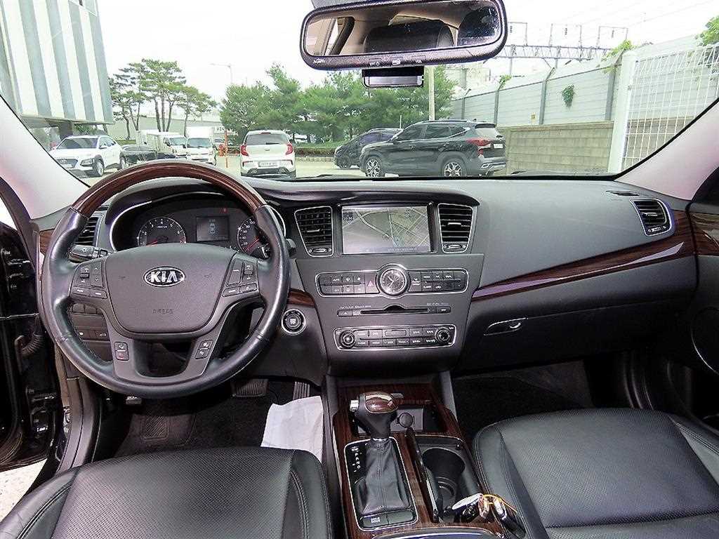 KIA K7 - Vista 7
