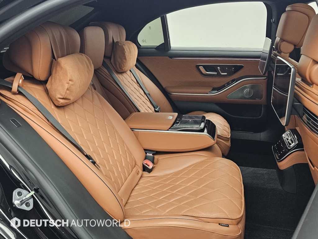 Mercedes Benz S Class - Vista 12