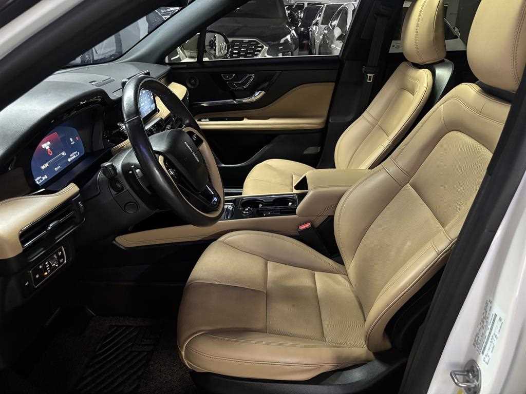 Lincoln Corsair - Vista 9