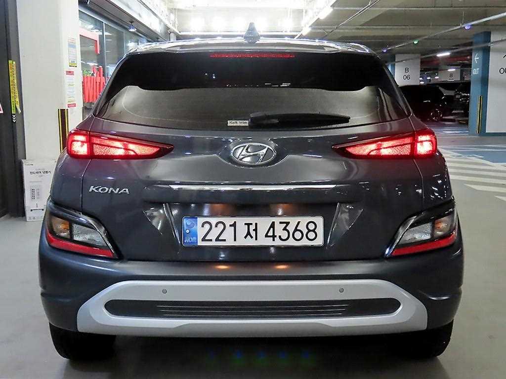 HYUNDAI Kona - Vista 5