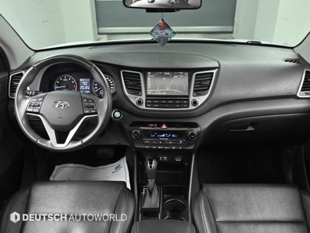 HYUNDAI Tucson - Vista 7