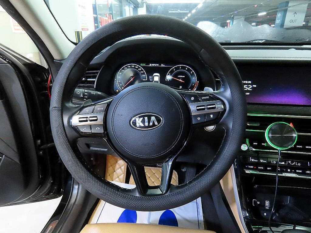 KIA K7 - Vista 8