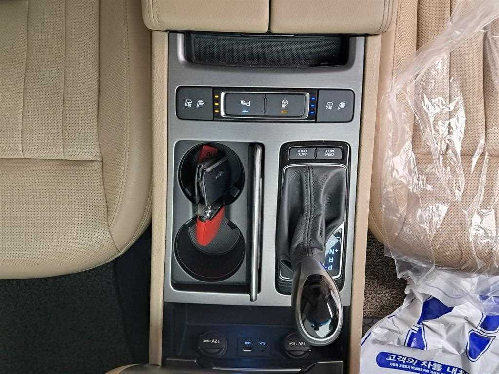 HYUNDAI Genesis 2016 Negro - Importación desde Corea - HF Imports Iquique - Foto 14