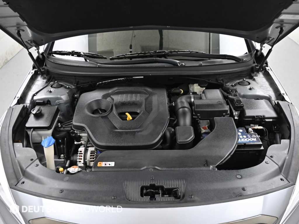 HYUNDAI Sonata - Vista 6