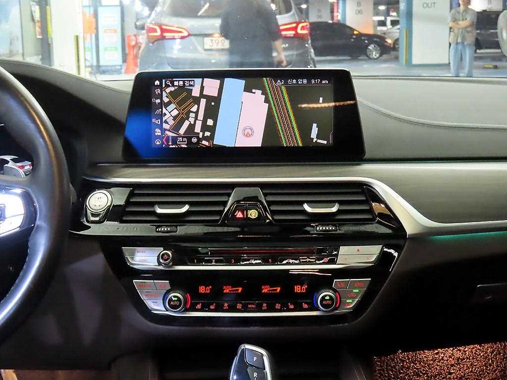 BMW 5 Series - Vista 11