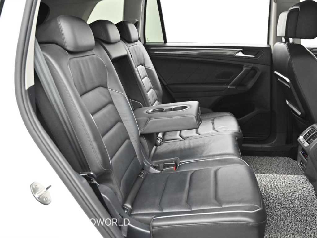 Volkswagen Tiguan - Vista 12