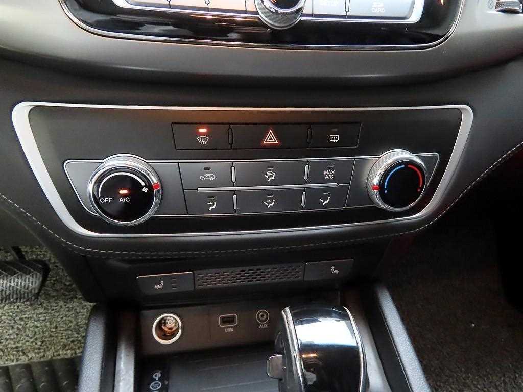 Ssangyong Rexton - Vista 9