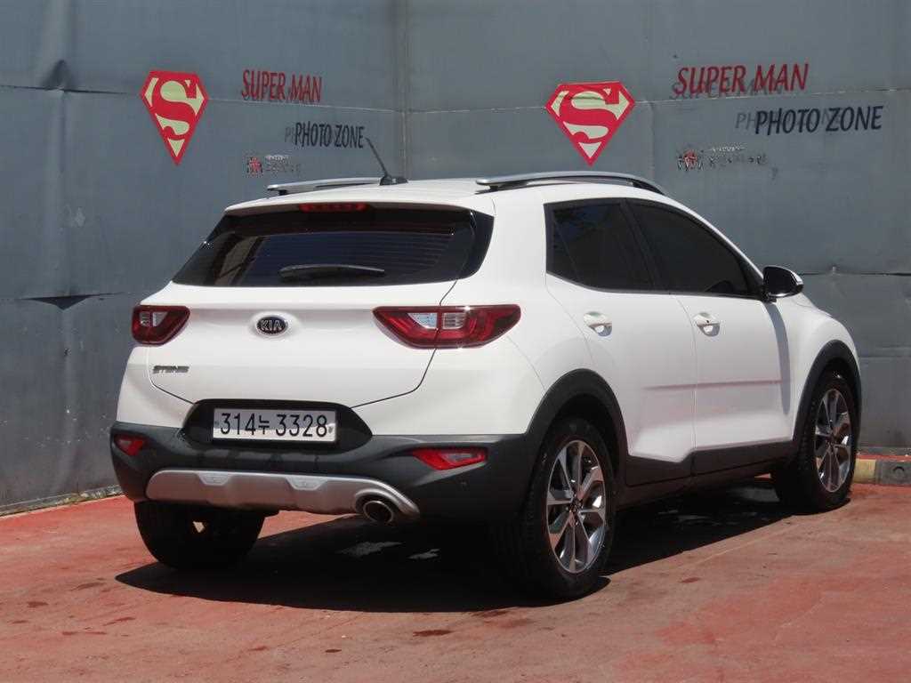 KIA Stonic - Vista 3