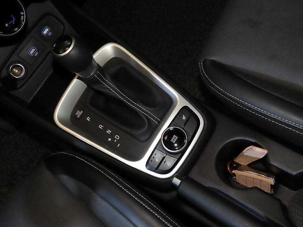 HYUNDAI Venue - Vista 12