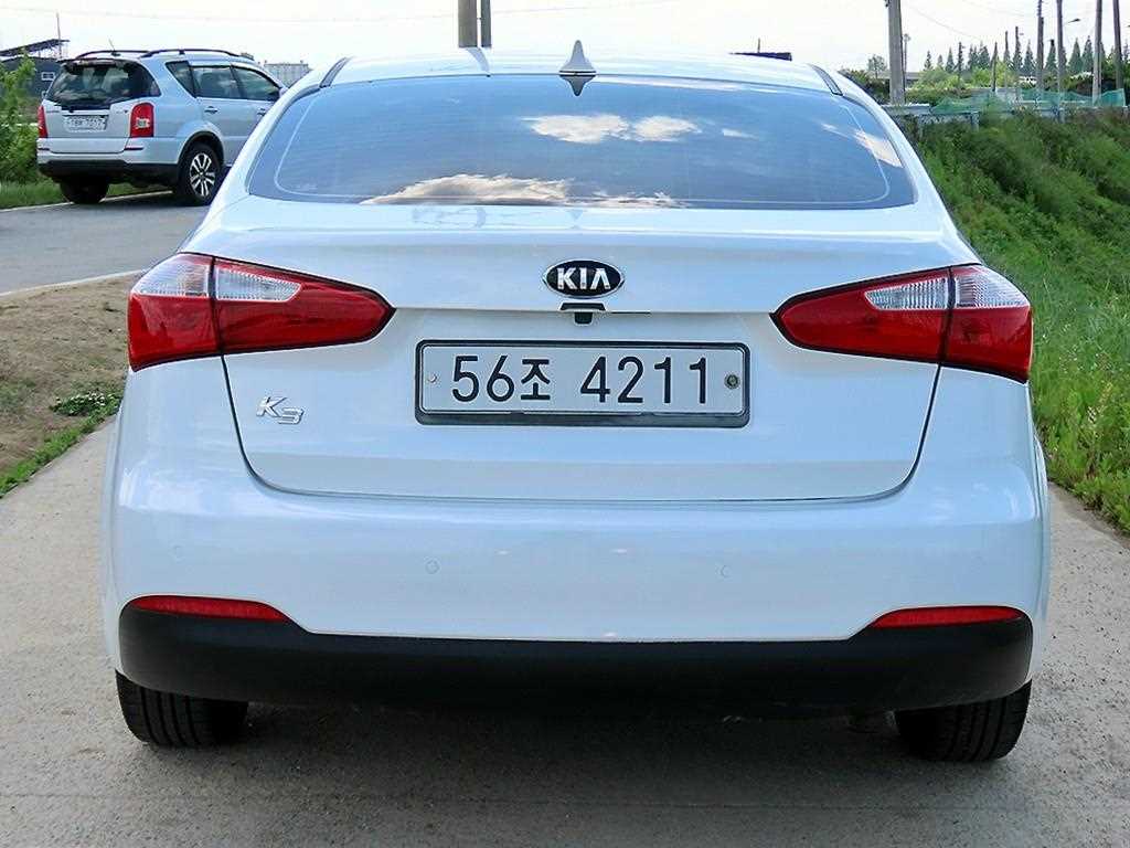 KIA K3 - Vista 4