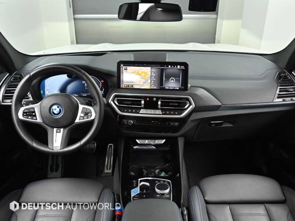 BMW iX3 - Vista 7