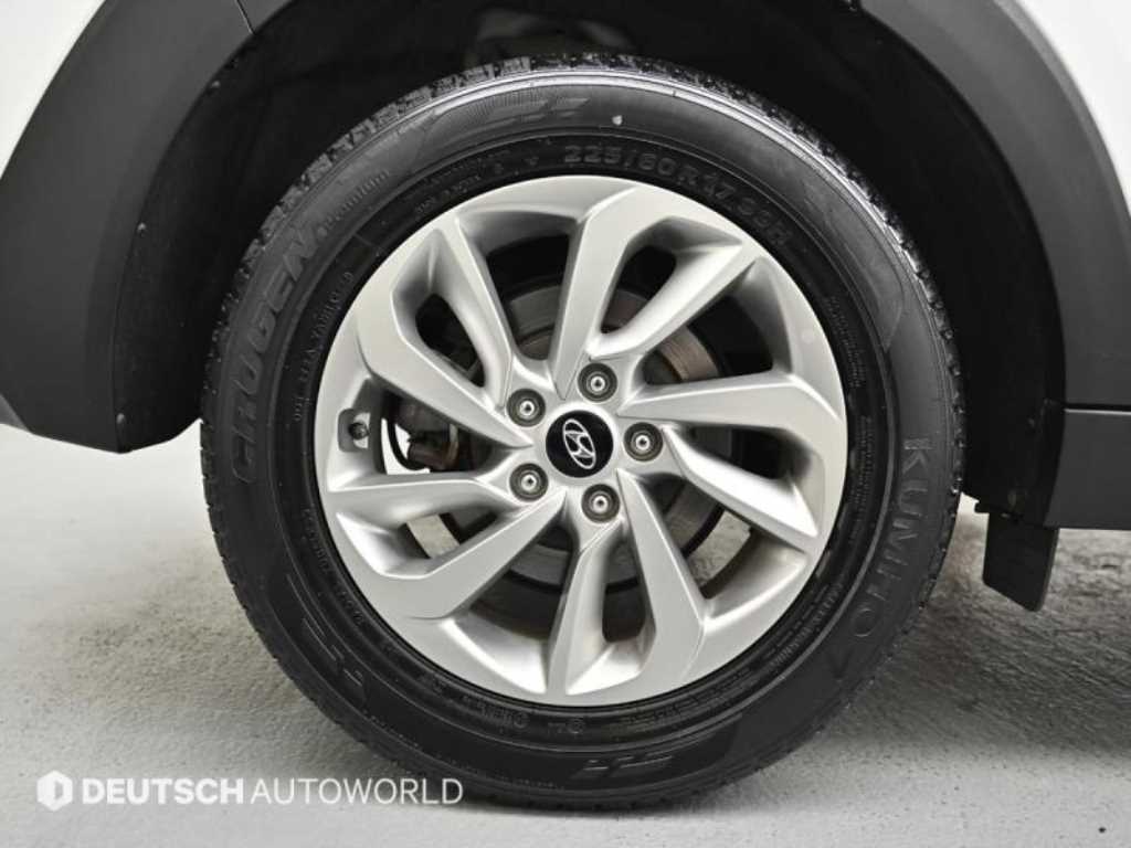 HYUNDAI Tucson - Vista 5