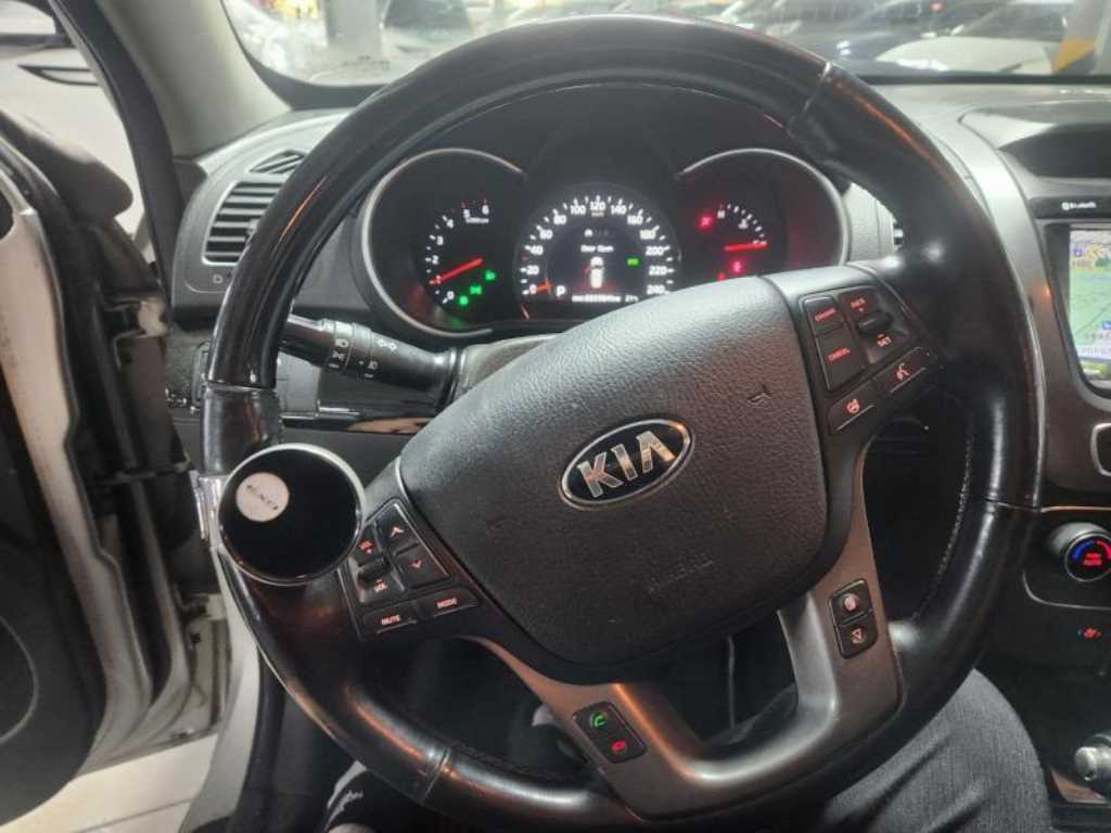 KIA Sorento - Vista 12