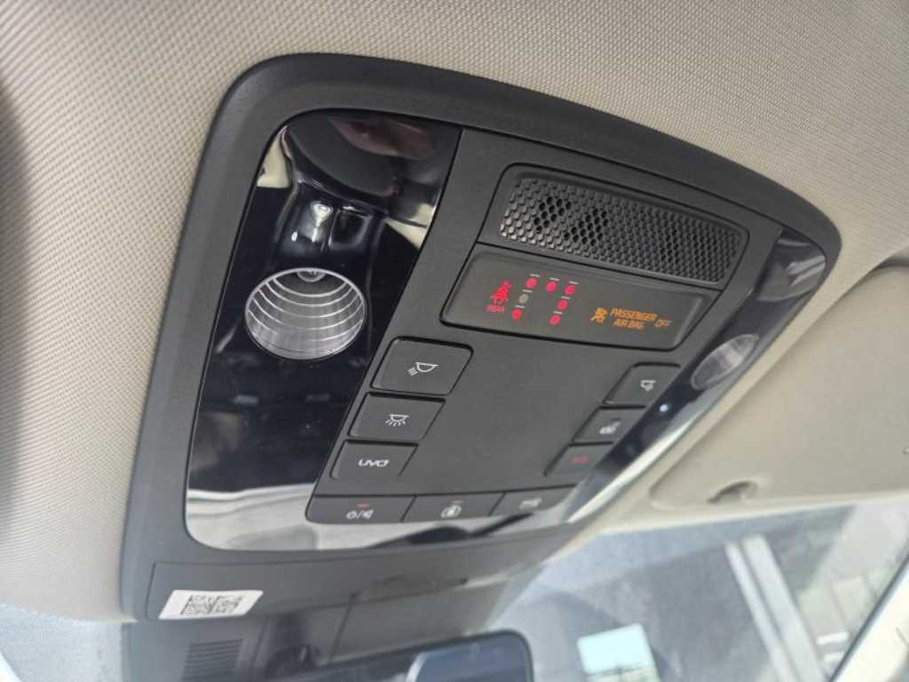 KIA Carnival - Vista 7