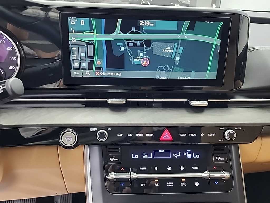 KIA Carnival - Vista 10