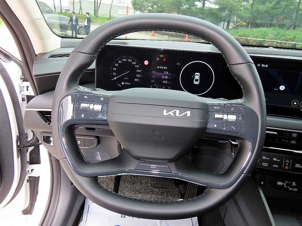 KIA K8 - Vista 8