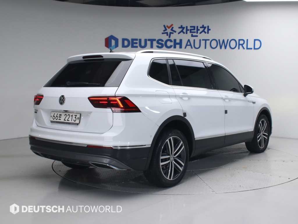 Volkswagen Tiguan - Vista 2