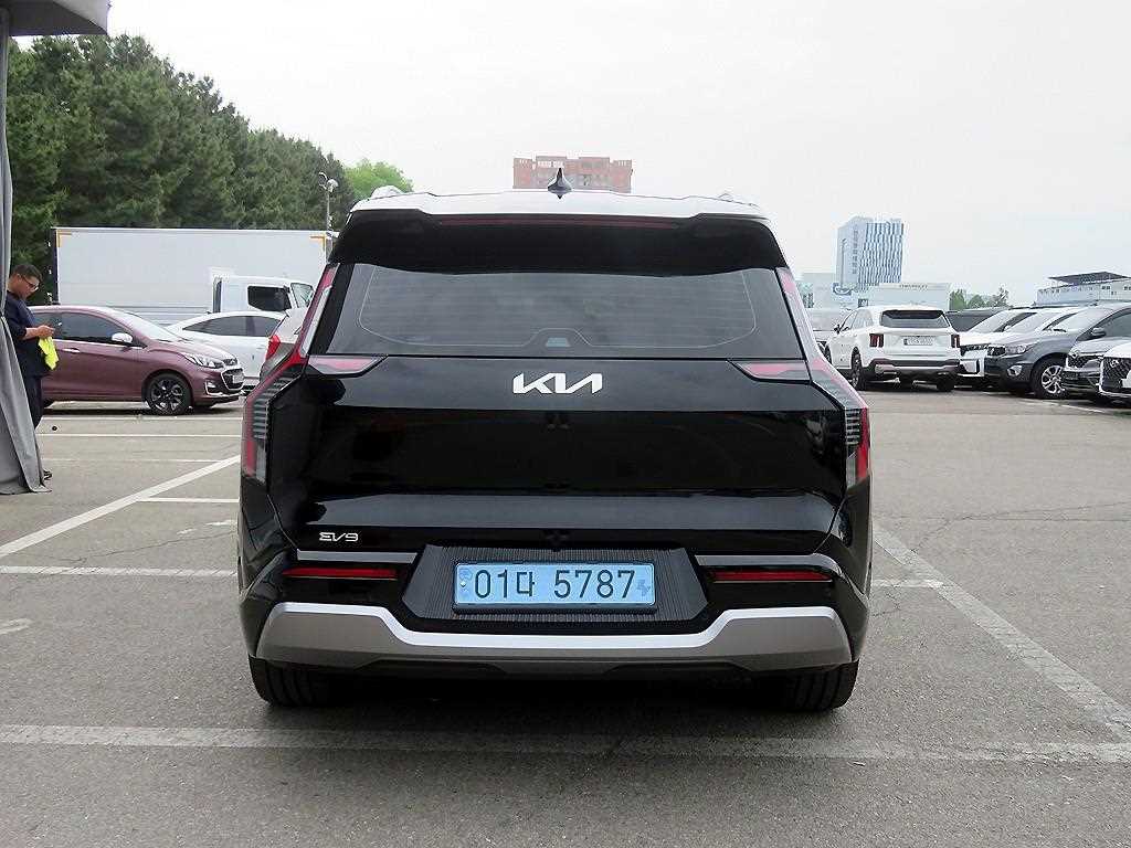 KIA EV9 - Vista 3