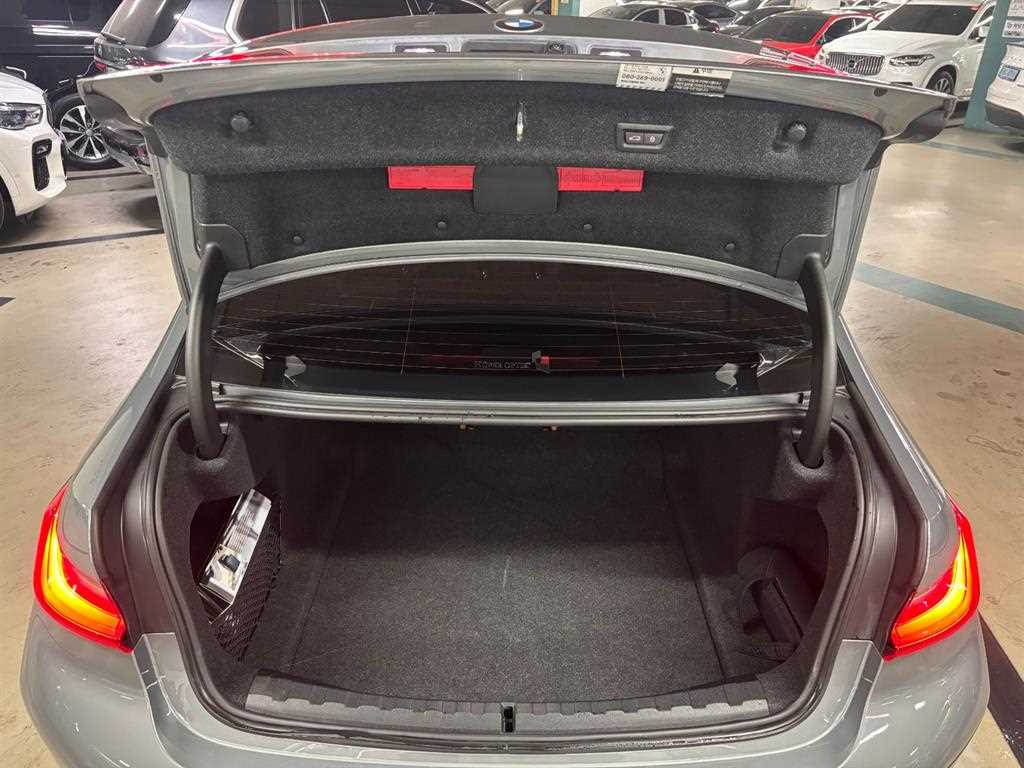 BMW 3 series 2024 Gris - Importación desde Corea - HF Imports Iquique - Foto 18