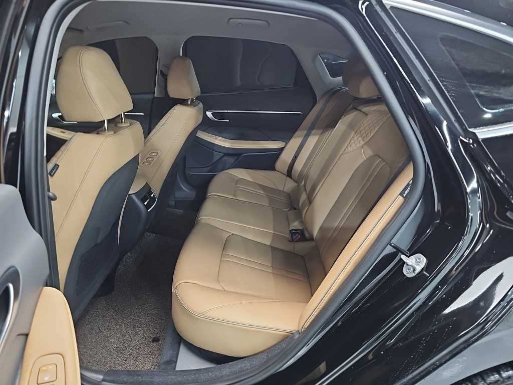 HYUNDAI Sonata - Vista 12