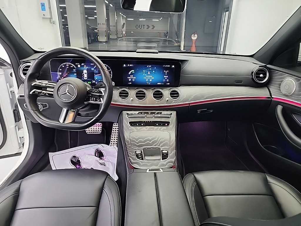 Mercedes Benz E class - Vista 7