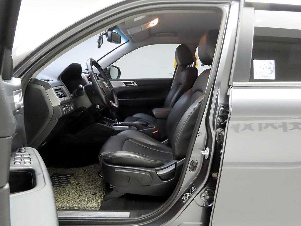 Ssangyong Rexton - Vista 12