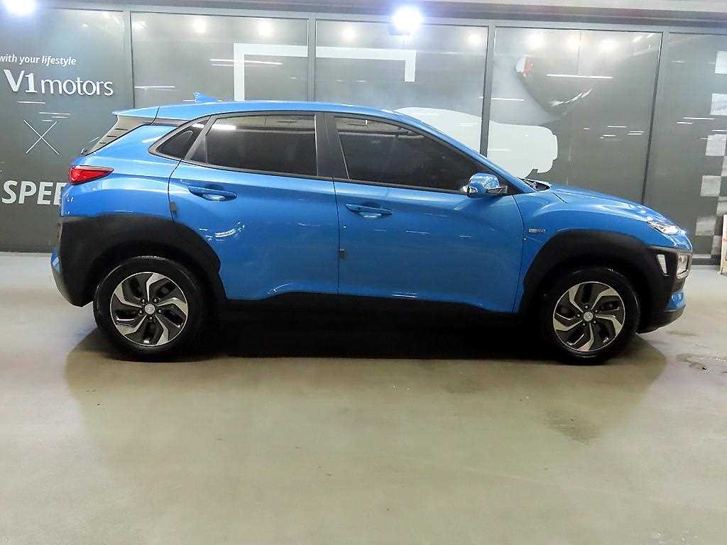 HYUNDAI Kona - Vista 3