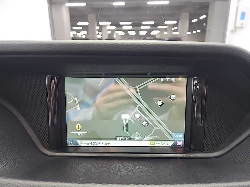Mercedes Benz E class 2013 Plateado - Importación desde Corea - HF Imports Iquique - Foto 16