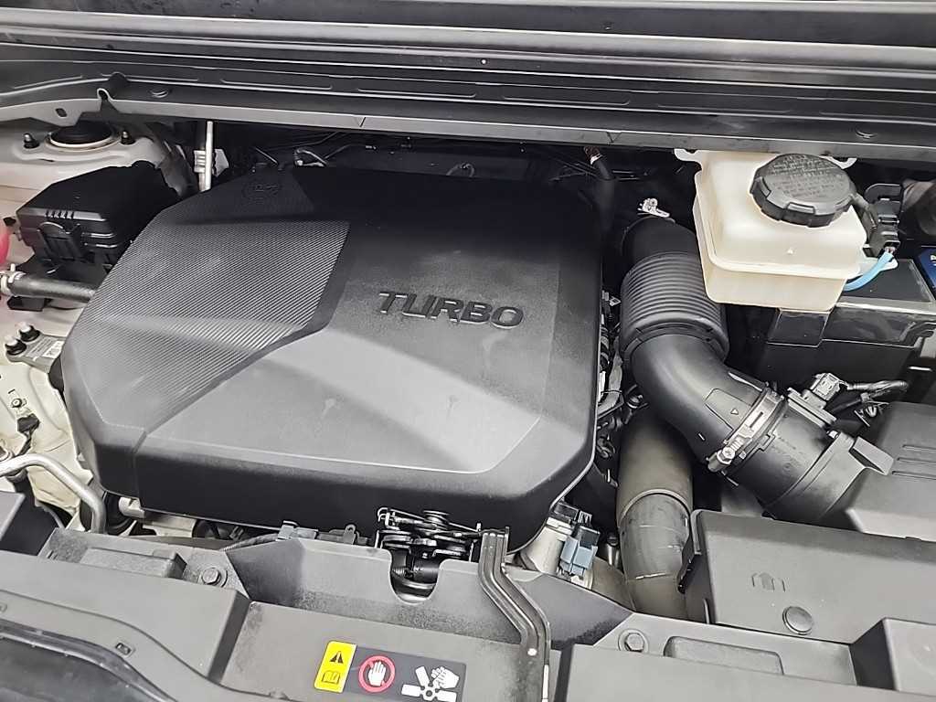 HYUNDAI Staria - Vista 5