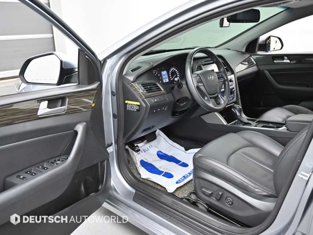 HYUNDAI Sonata - Vista 11