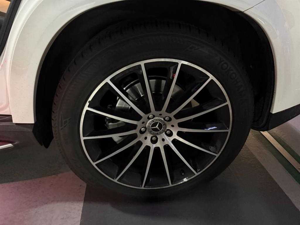 Mercedes Benz GLE Class - Vista 9