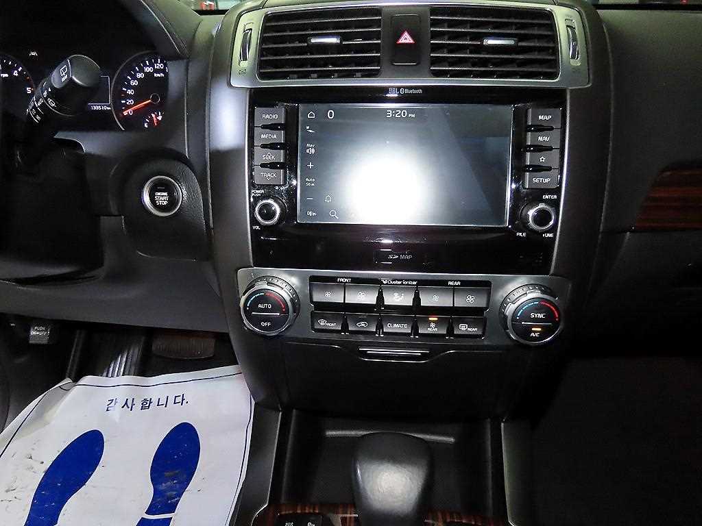 KIA Mohave - Vista 11