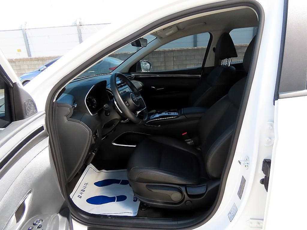HYUNDAI Tucson - Vista 5