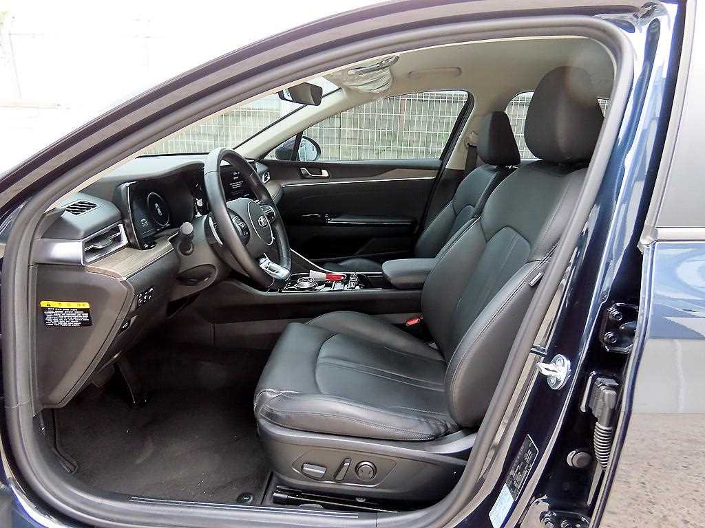KIA K5 - Vista 5