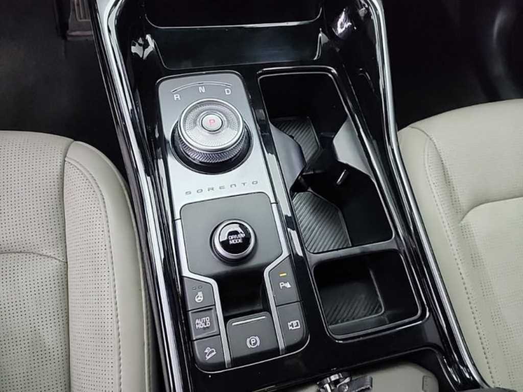 KIA Sorento - Vista 8