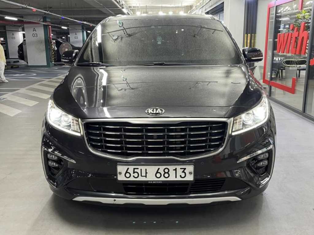 KIA Carnival - Vista 2