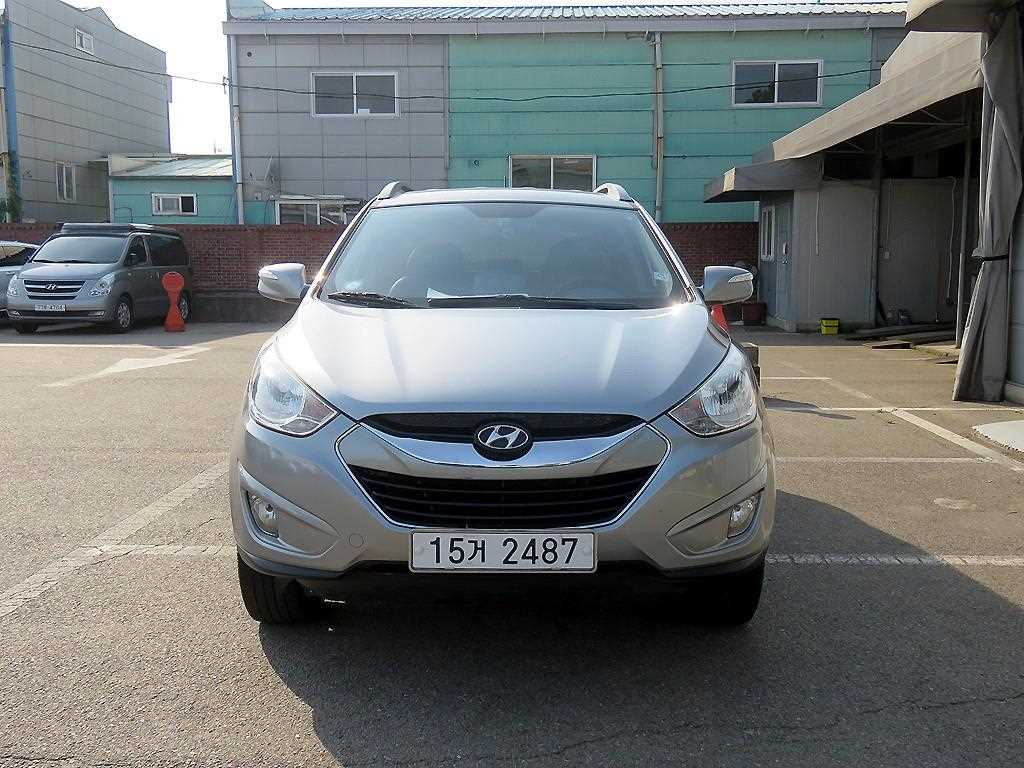 HYUNDAI Tucson 2010 Plateado - Importación desde Corea - HF Imports Iquique - Foto 1