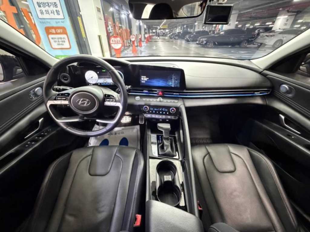 HYUNDAI Avante - Vista 6