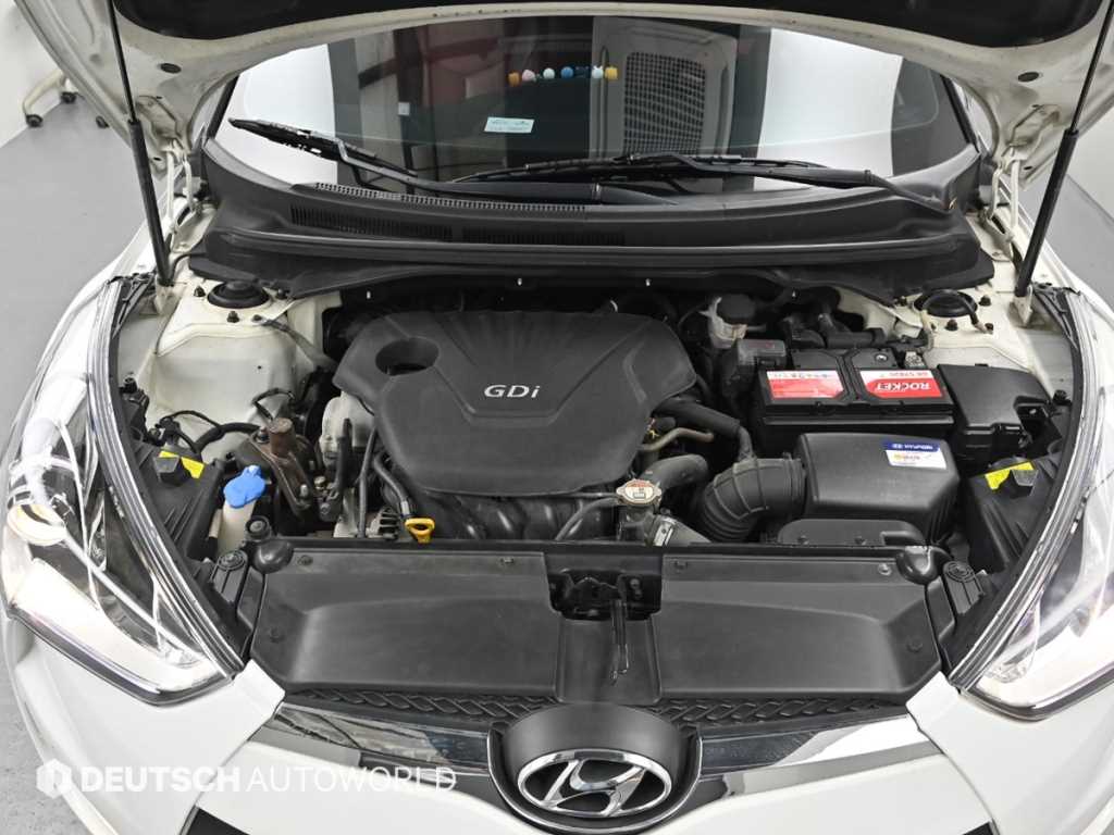 HYUNDAI Veloster - Vista 6