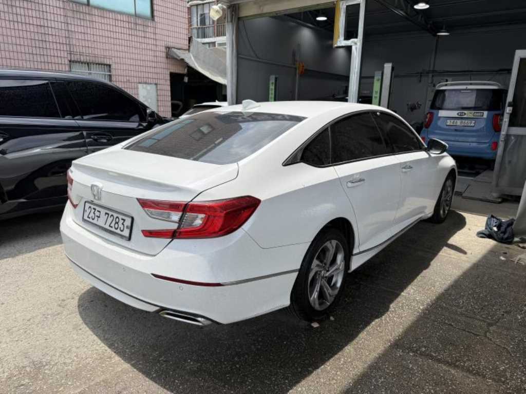 Honda Accord - Vista 4