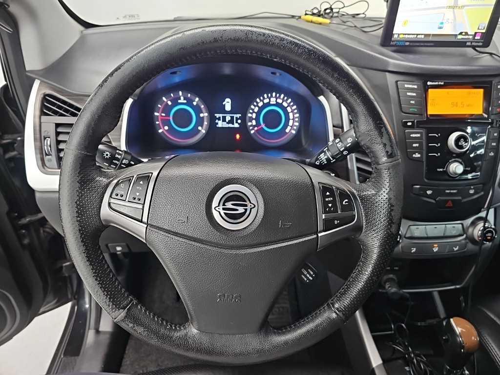 Ssangyong Korando - Vista 9